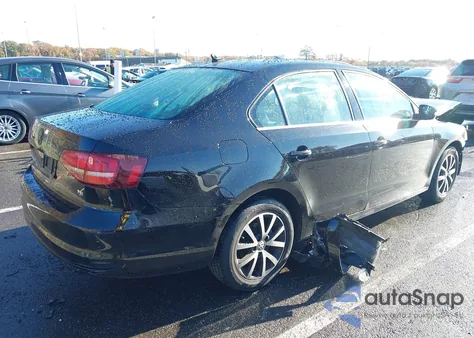 2017 Volkswagen Jetta 1.4T Se z USA, uszkodzony, nr VIN 3VWDB7AJ2HM369248